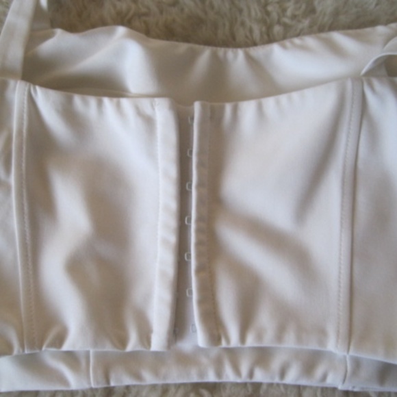 Space Style concept Halter Crop Top - Picture 5 of 5